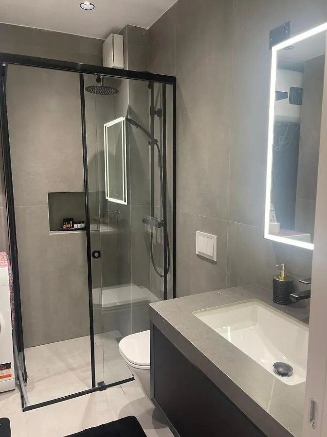 Square 21 Studio Apartments Tirana