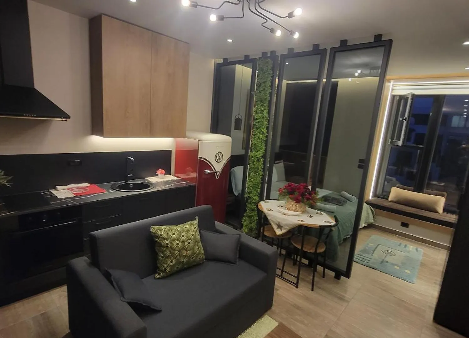 Square 21 Studio Apartments Tirana 0*,  Albania